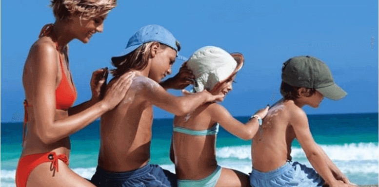 Профилактика фотостарения - солнцезащитный набор для детей